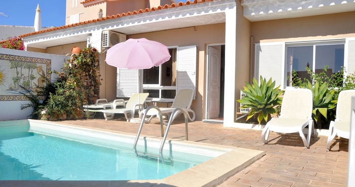 Lain-lain Comfortable and Well Equipped Terrace Villa With Private Pool and air Conditioni