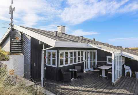 Lain-lain Serene Holiday Home in Løkken near Sea