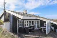 Lain-lain Serene Holiday Home in Løkken near Sea
