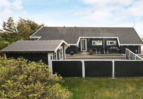 Others 10 Person Holiday Home in Lokken-by Traum