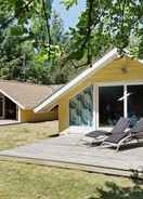 Imej utama 8 Person Holiday Home in Aakirkeby