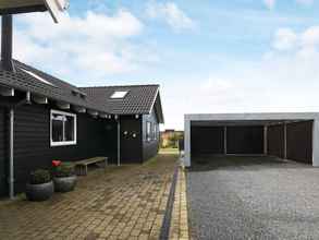 Lain-lain 4 20 Person Holiday Home in Lokken