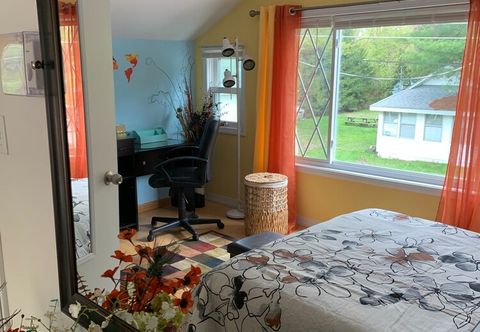 Others Get Together "gt" Sylvan Beach, Usa