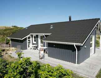 Lain-lain 2 5 Person Holiday Home in Lokken