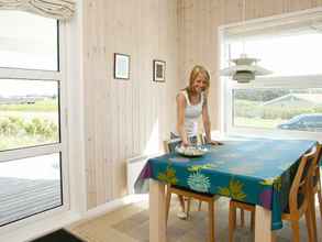 Lainnya 5 Person Holiday Home in Lokken