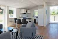 Lain-lain 6 Person Holiday Home in Lokken
