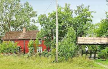 Others 2 Holiday Home in Väddö