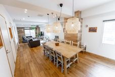 Khác The East Avenue