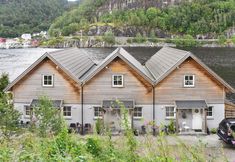 其他 6 Seaside Serenity in Leirvik-by Traum