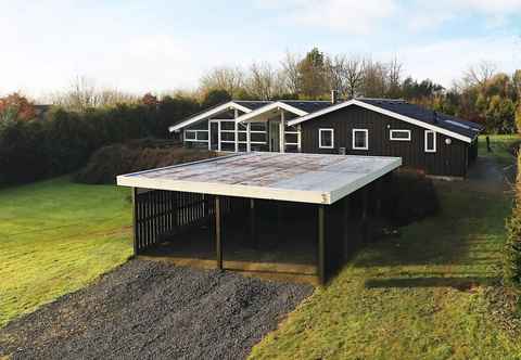 Khác Spacious Holiday Home in Farsø near Limfjorden