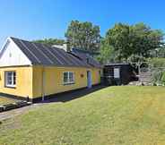 Others 3 4 Person Holiday Home in Asaa