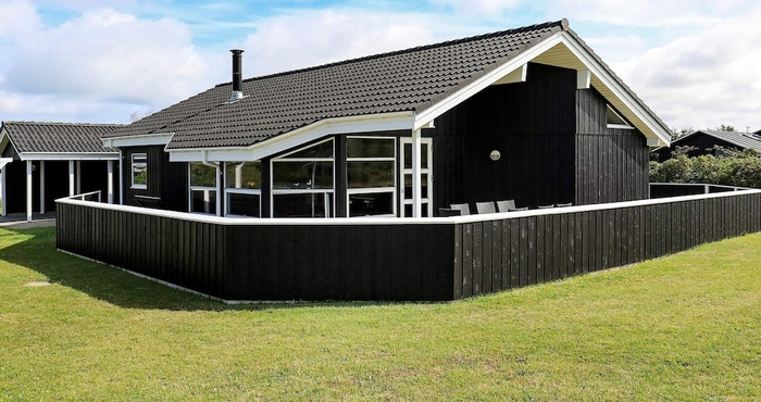 Lain-lain 8 Person Holiday Home in Hjorring