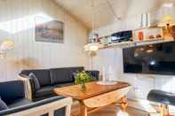 Lain-lain 8 Person Holiday Home in Nexo