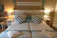 Others Tripple Room 3 Singlesking Single Cherry Lane Self Catering and BB