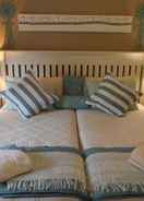 Bilik Tripple Room 3 Singlesking Single Cherry Lane Self Catering and BB