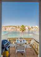 Imej utama Blue Harbour 1 Seafront Holiday 2-bedroom Apartment With Terrace St Pauls Bay