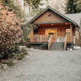 Primary image 1 65gs - Hot Tub - Wi-fi - Pets Ok - Bbq 3 Bedroom Home by Redawning, Whatcom County Hotels