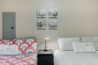 其他 4 65gs - Hot Tub - Wi-fi - Pets Ok - Bbq 3 Bedroom Home by Redawning