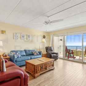 Primary image1Oceanfront Beach Condo with Private Balcony, Short Walk to Pool and Beach by RedAwning，纳苏县飯店