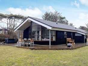 Lain-lain 4 8 Person Holiday Home in Lokken