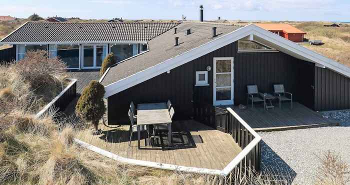 Others 12 Person Holiday Home in Hjorring