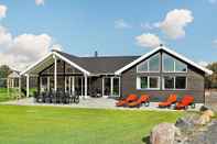 Lainnya 16 Person Holiday Home in Bogense