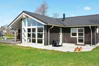 Others 10 Person Holiday Home in Hadsund