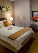 Imej utama Double Bed and Sleeper Couch, Luxury Room, Business Travel, Near Port Elizabeth