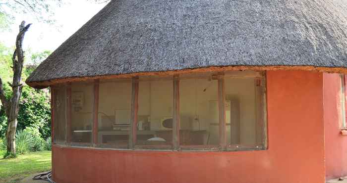 Lainnya Pure Wilderness in Amanzimlotzi Riverside Bush Camp in Limpopo, Kruger Park