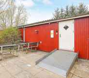 Others 2 20 Person Holiday Home in Oster Assels