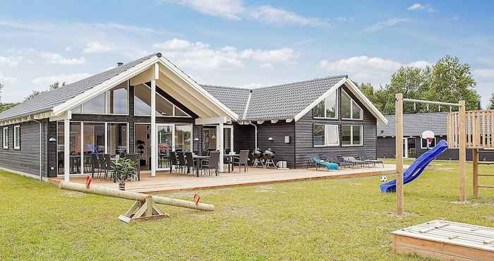 Khác 16 Person Holiday Home in Vejby