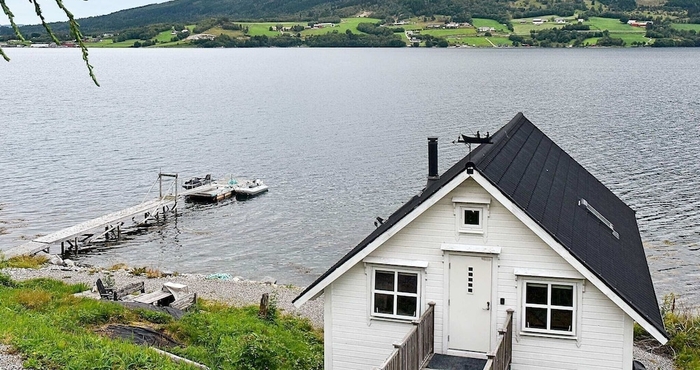 อื่นๆ 6 Person Holiday Home in Vestnes