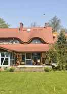 Imej utama Tasteful Villa on the Polish Coast in Beautiful Nature, Lovely Garden, Sauna