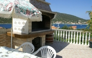 Others 2 Neat Apartment in Vinisce With Magnificent sea and Beach Within Walking Distance