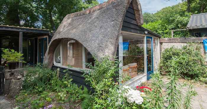 Others Calm Holiday Home in Bergen North Holland With Garden