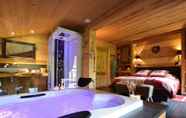 Others 3 Majestic Chalet in Arville With Bubble Bath