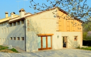 อื่นๆ 4 Modern Farmhouse in Pagnano Italy Near Forest