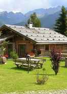 Exterior Typical Cottage in Bellamonte Italy with Hot Tub