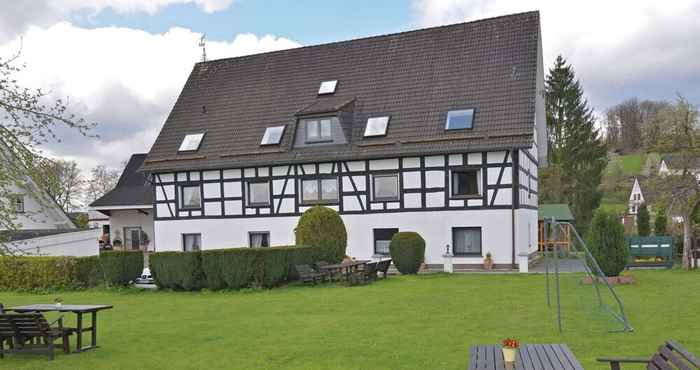 Lainnya Charming Apartment in Attendorn-silbecke With Fenced Garden