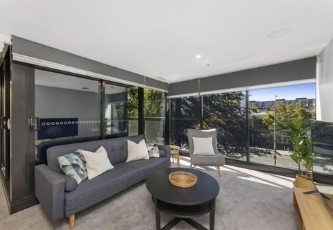 Others Accommodate Canberra Midnight Apartments