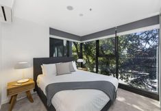 Others 3 Accommodate Canberra Midnight Apartments