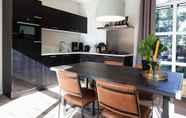 Lainnya 7 Modern Chalet With Dishwasher, Only 18 km. From Rotterdam