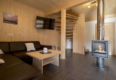 其他 Spacious Chalet With Infrared Sauna