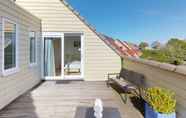 Others 5 Well-kept Holiday Home With Roof Terrace at Veerse Meer