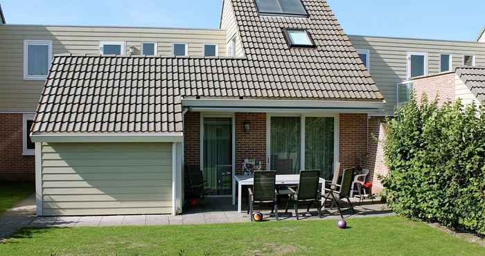 อื่นๆ Well-kept Holiday Home With Roof Terrace at Veerse Meer