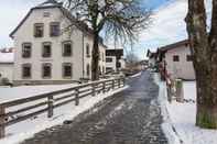 Lainnya Modern Apartment in Leogang With Parking