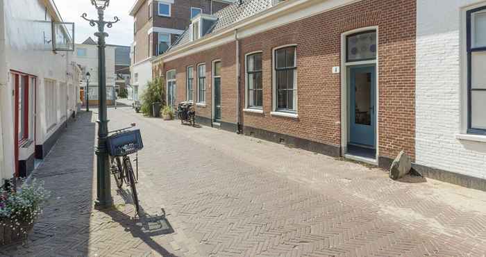 Lainnya Picturesque Fisherman's House in Scheveningen near Shops