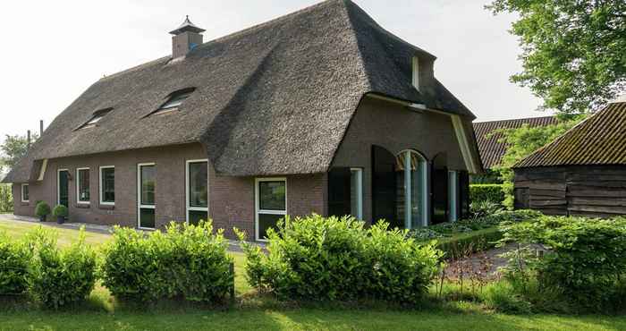 Lainnya Attractive Farmhouse in Hardenberg-rheeze With Garden