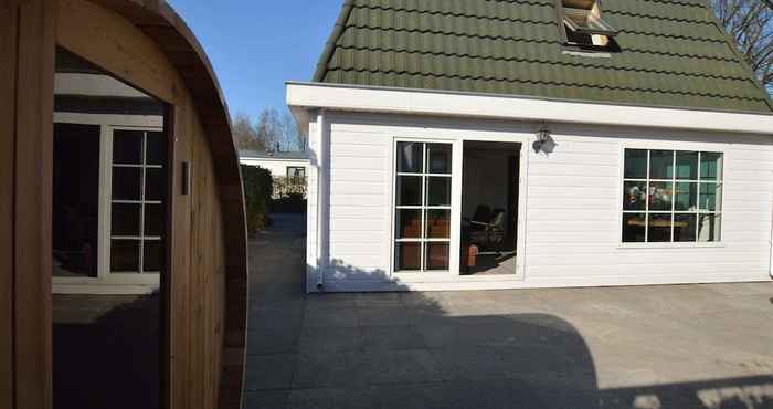 Others Luxuriously Furnished House With Sauna and Hot Tub Near the Efteling