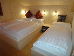 Others 4 Chalet With E-charging Station